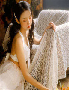 66人休 艺术-巜驯服上司的人妻4