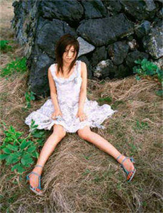 嗯灬啊灬把腿张开灬A片视频-客厅里H亲女